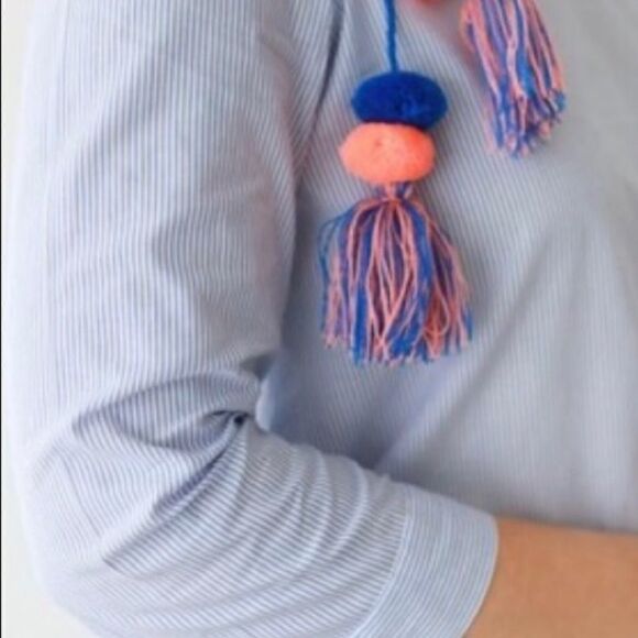 NWT - America & Beyond Cold Shoulder Strip… - Picture 4 of 12